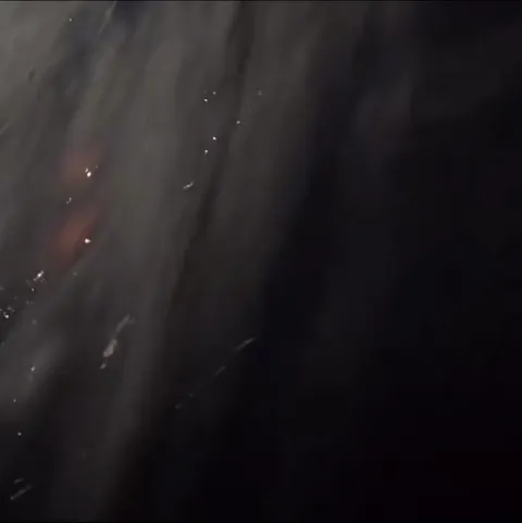 This is what a rocket launch looks like from 400 km above Earth aboard the ISS.