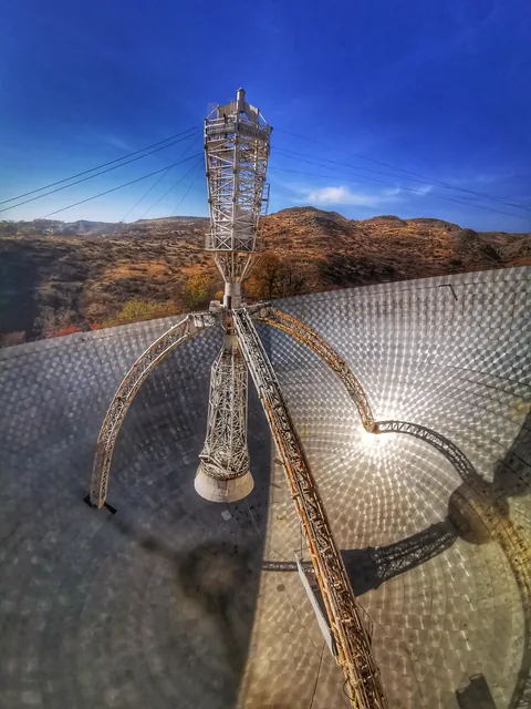 Control this with yer Soviet control room, Armenian telescope beast of a thing