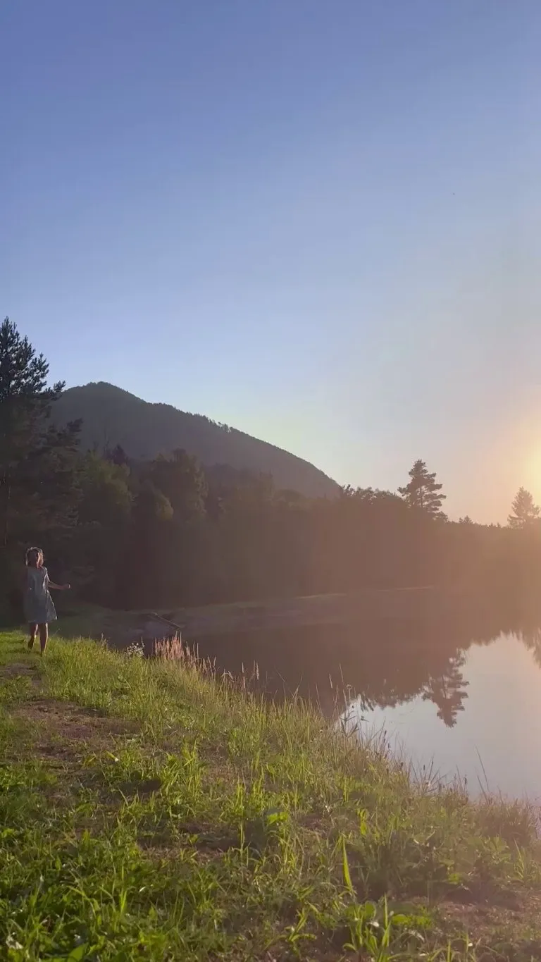 Golden hour in a local park [gif]