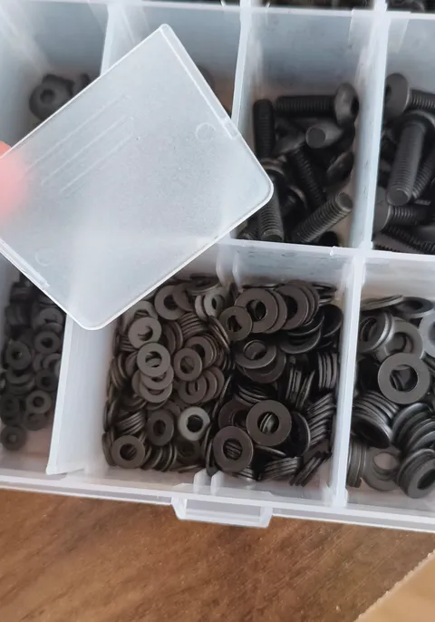 Accidentally pulled out the separating wall from inbetween the M3 and M4 washers