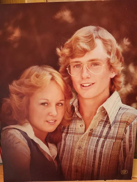 My parents at 18 in 1977. Expecting me. 