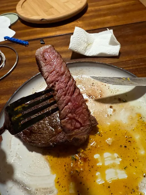[Homemade] Ribeye with eggs, avocado, and blueberries.