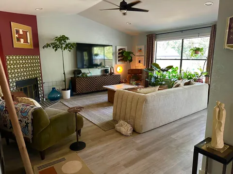 2 months in the new house and it’s really starting to feel like home :)