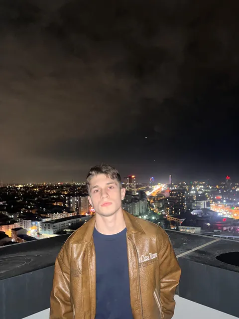 19 straight wanna fuck