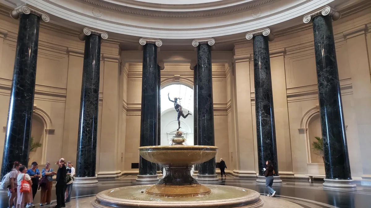 A trip to Washington D.C. during shutdown and thoughts of a European about the US capital