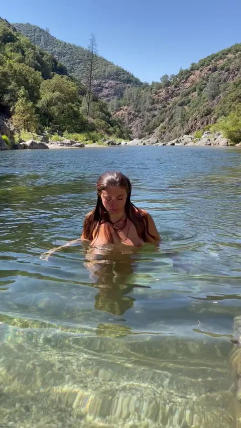 Hottest swamp thing you’ll ever see