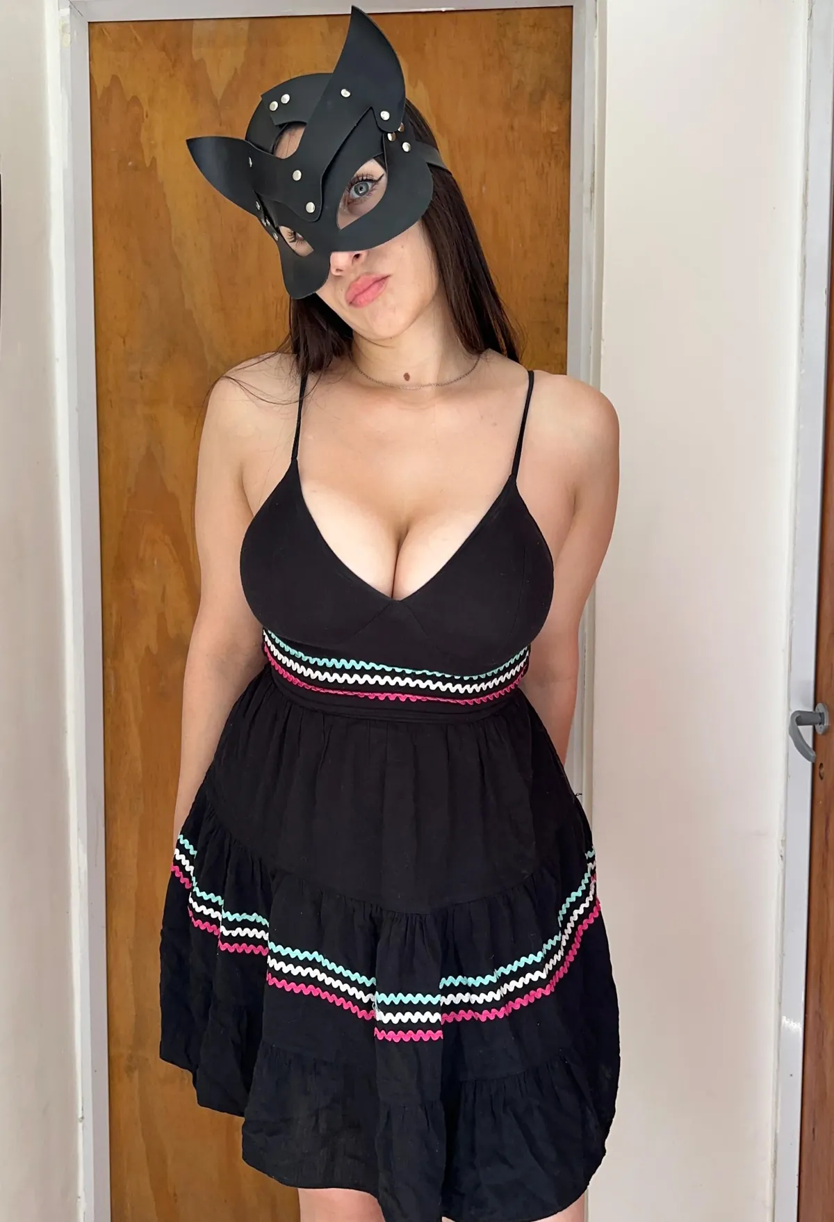 The best MILFs wear no panties under dresses (f)