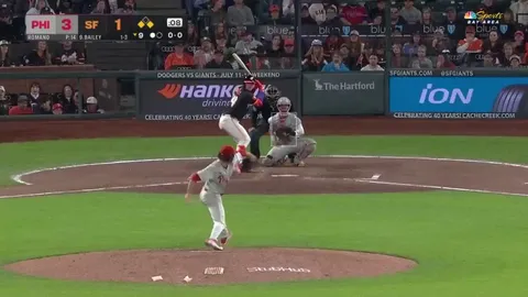 Giants catcher Patrick Bailey hits a 3 run walk-off, inside-the-park home run to beat Phillies