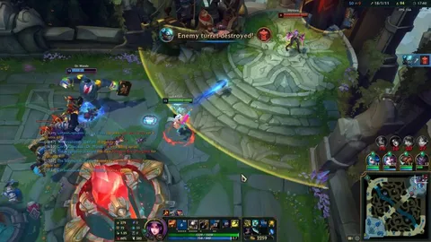 Caitlyn's hitbox moves when she leans forward to ult?