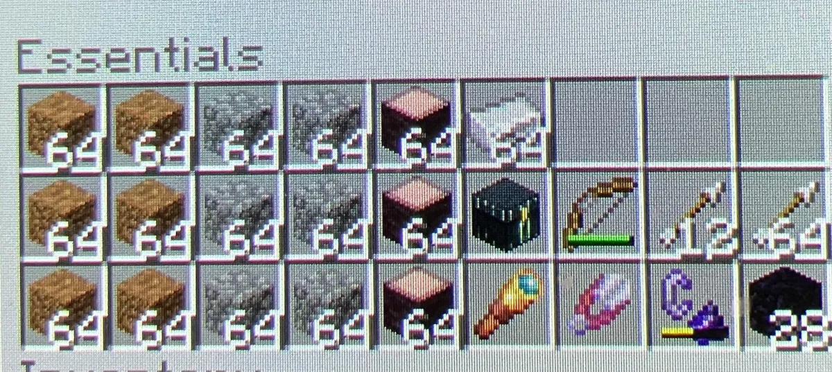 What else should I put in my “essentials” shulker box to carry with me?