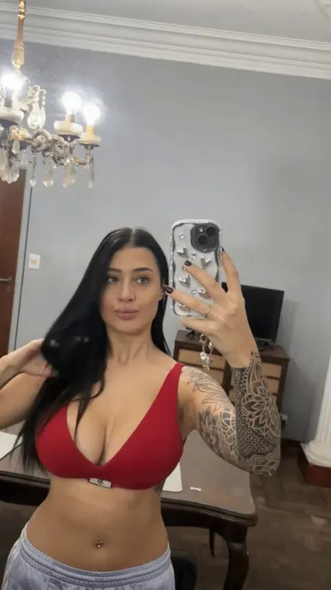 I love revealing off my big, perfect DDs