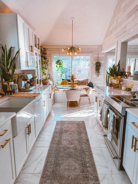 my sunny kitchen ☀️