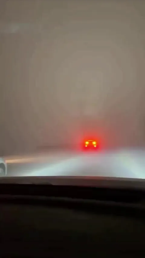 You can't park there mate