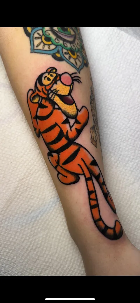 Trad crawling tigger, done off my flash by me, Dylan, dark mark tattoo, Keene NH