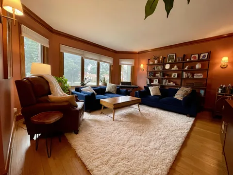 My 1929 bungalow living room is ready for fall…