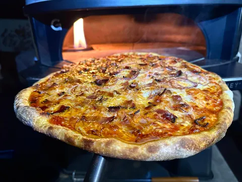 [Homemade] bacon and onion pizza