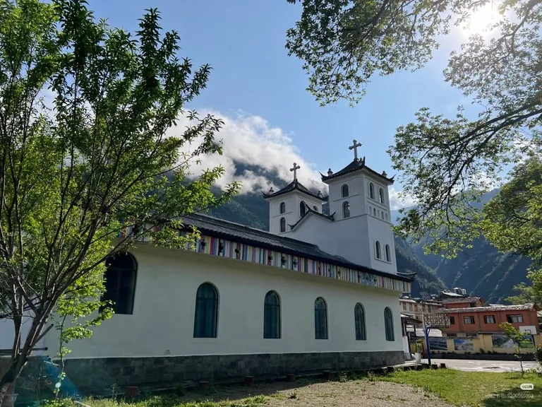 Tibetan Catholic churches