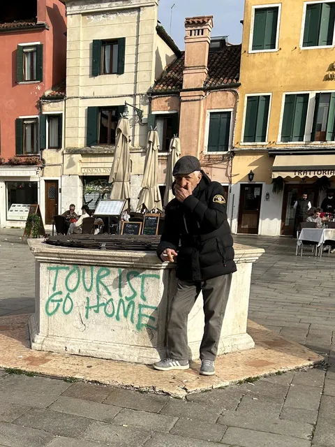 [OC] My favourite pic from our Italian vacation (taken in Venice)