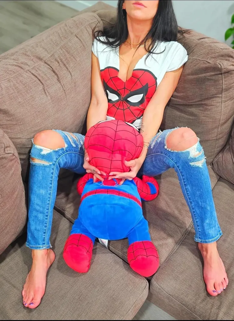 Face it, Tiger... you just hit the jackpot! 37[F]