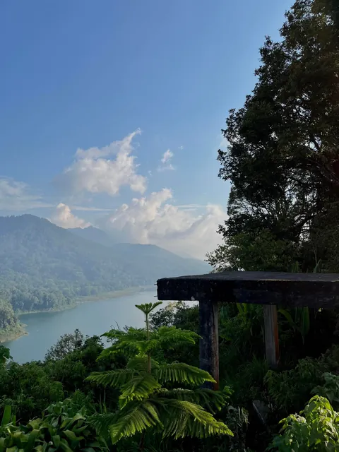 Bali 3-week trip. Highlights of waterfalls, rice fields, insane coast lines