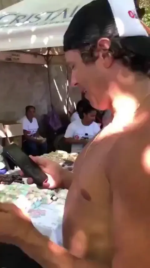 This is how easy and simple it is to send a Bitcoin payment in El Salvador. It really feels like magic internet money.