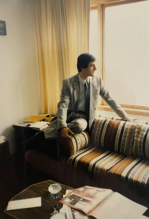 My dad’s first years in America as an immigrant (1980s)