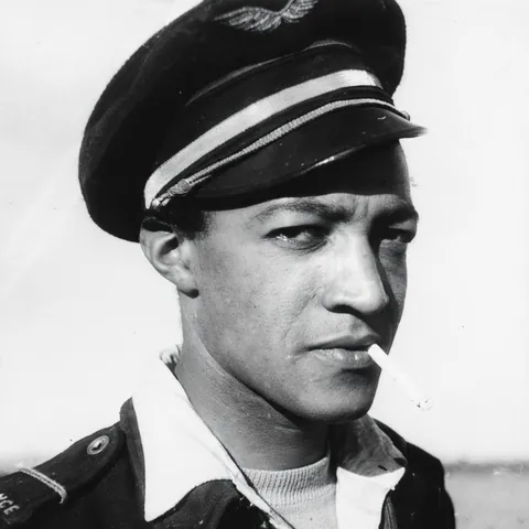 Portrait of Roger Sauvage, an ace who shot down 16 Nazi planes on the eastern front (1943)