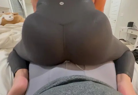 Lapdance in my lululemons