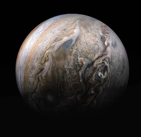 Jaw-dropping images of Jupiter, sent back by Juno Spacecraft.