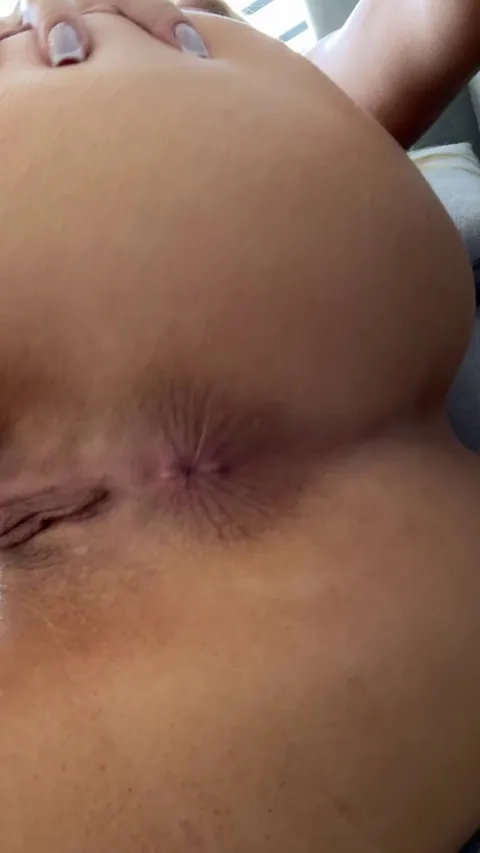 I'm only friends with ass eaters.