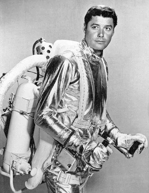 This TV show was such a big part of my childhood, Lost in Space ran for three seasons from 1965 to 1968 and is still in replay today...