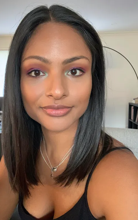 Dewy skin and a pop of teal for date night 💕