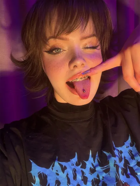 Which pic gives you a boner?