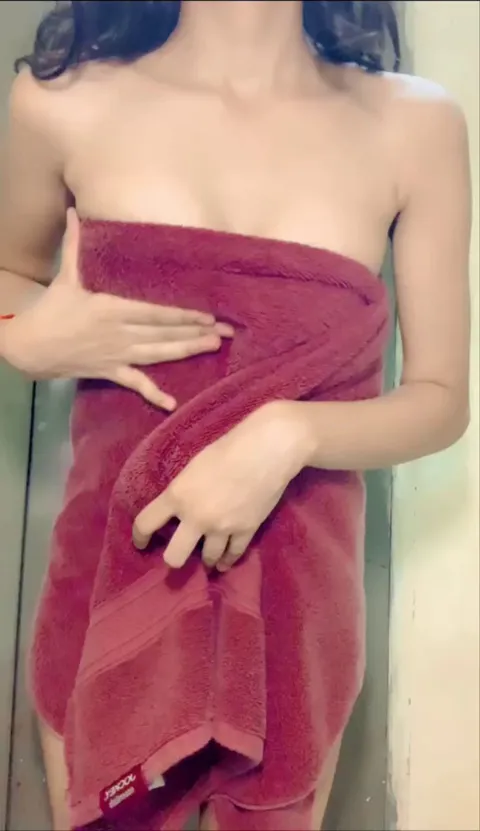 I[F] guys at my university saw this, I'd be spoiled like no tomorrow