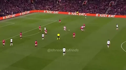 Garnacho unable to finish a huge chance vs Lyon