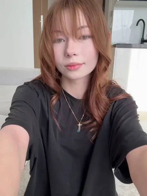 Are girls with small boobs worthy of love