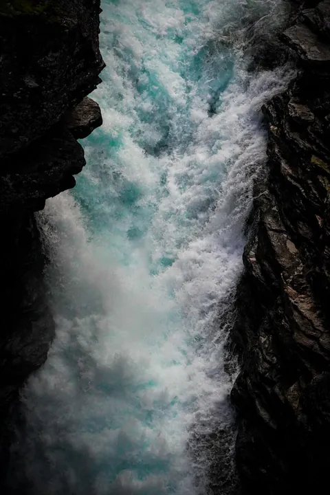 Slettafossen, Norway[4000x6000][OC]