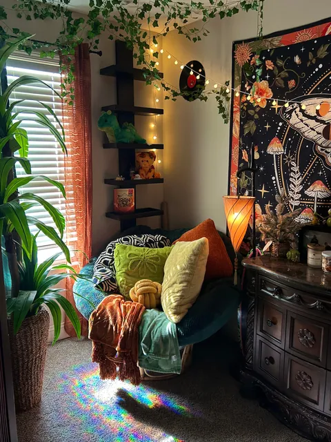 rearranged the bedroom a bit... now its time to work on the gallery wall (: