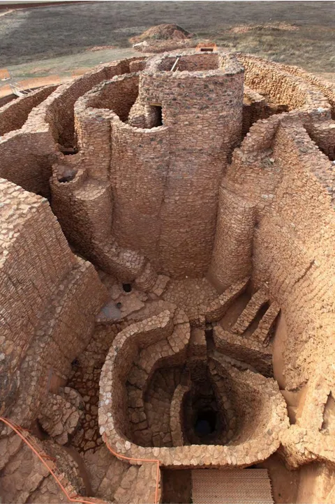 This kind of content should appear more often on this subreddit imo.