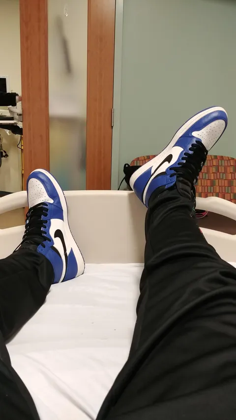 Another round of chemo with my newest kicks