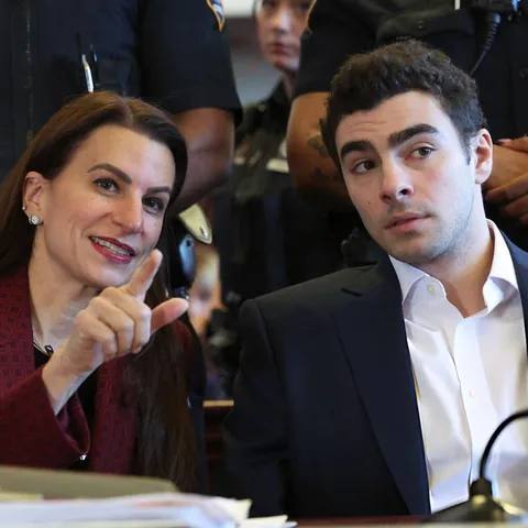 Luigi Mangione with his lawyer in NYC court, 12 December 2025