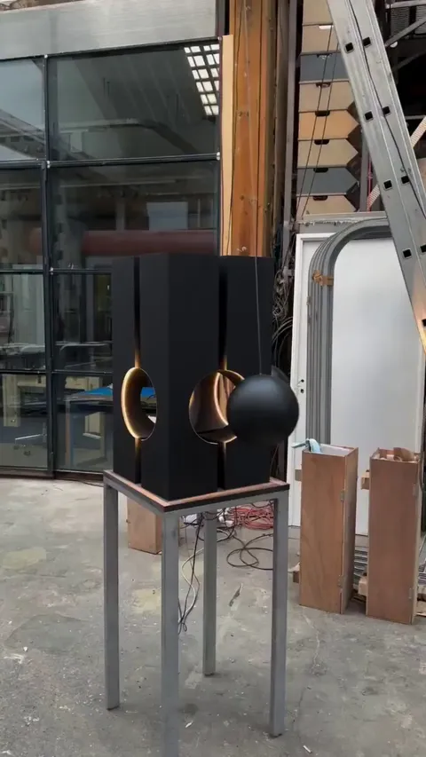 A Mesmerizing Display of Synchronized Pendulums