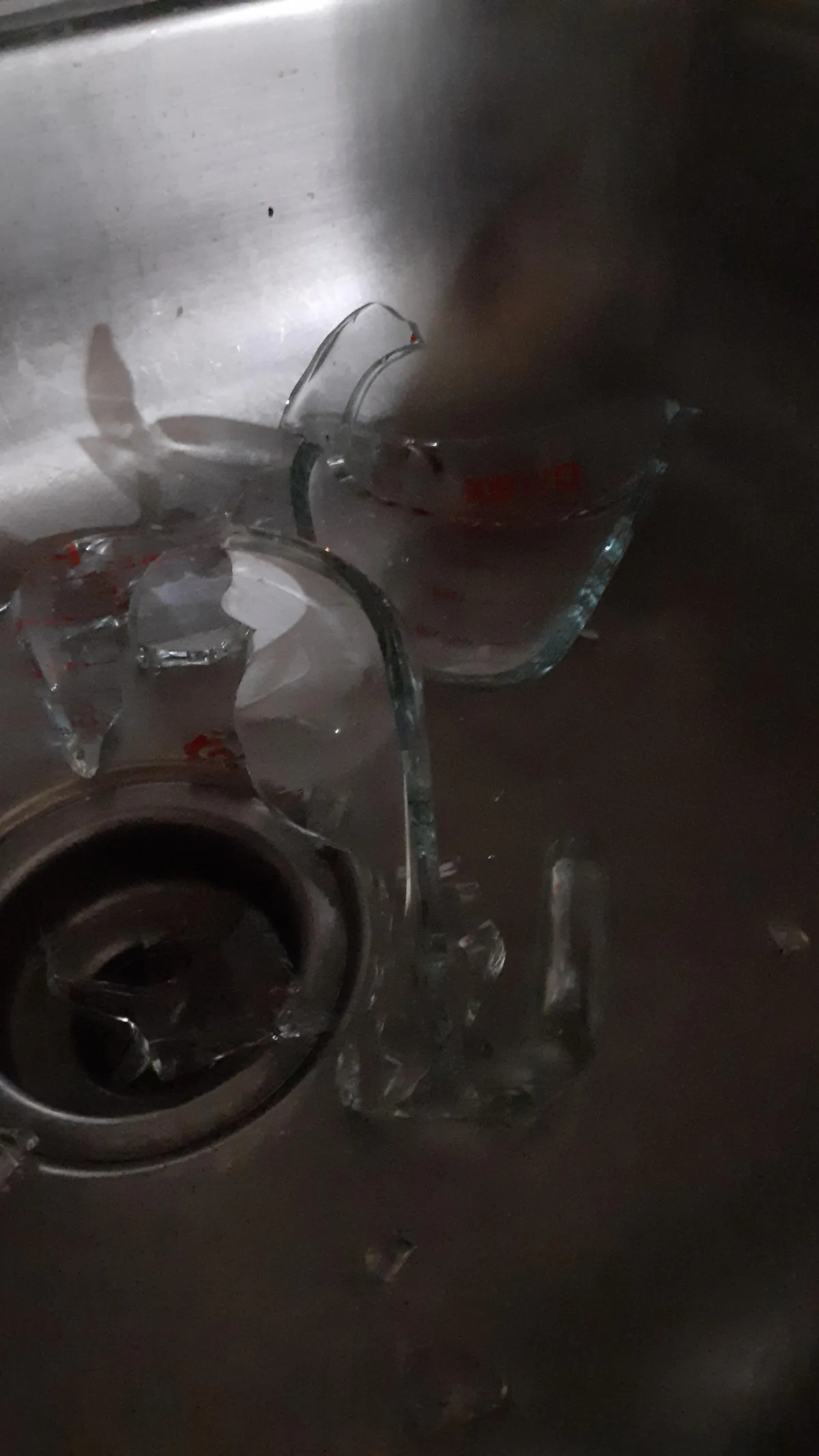 "pyrex" isn't really borosilicate glass anymore. It's just a brand name. Found this out when it exploded in my hand after 10 seconds in the microwave