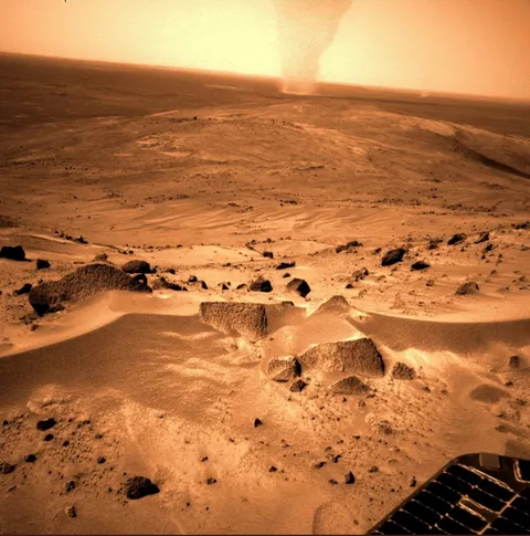 A little tornado on Mars!