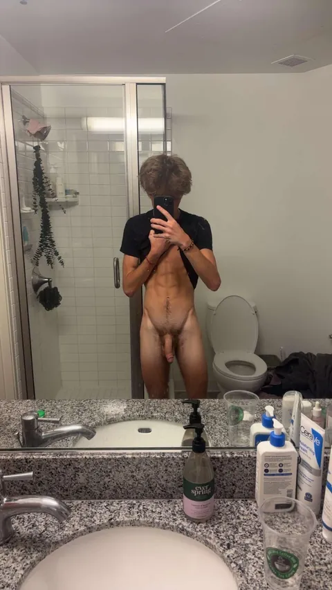 Would u let a 20 yr old fuck u