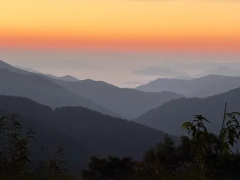 Just before sunrise in the Appalachian Mountains near Cherokee, NC [4032x3024][OC]