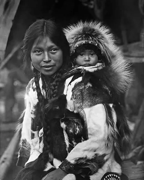 Native woman and child. King Island, Alaska. Photo taken between 1915 and 1925.