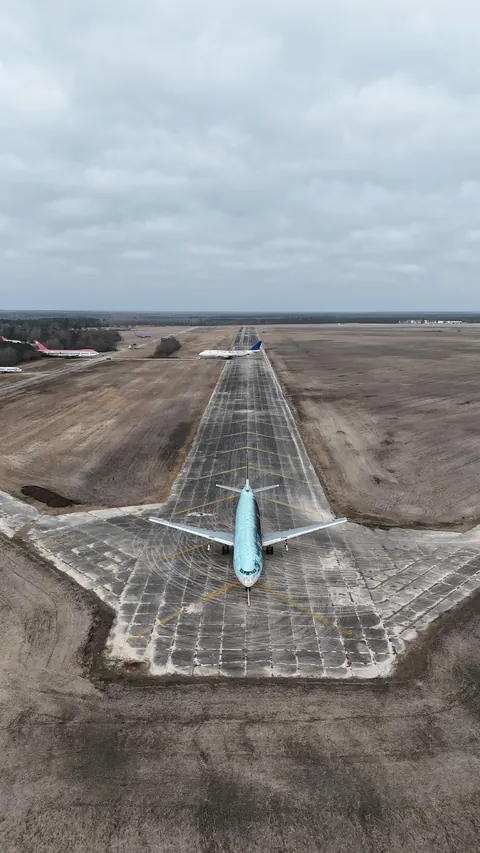 Abandoned planes, got to see them up close also. Very cool