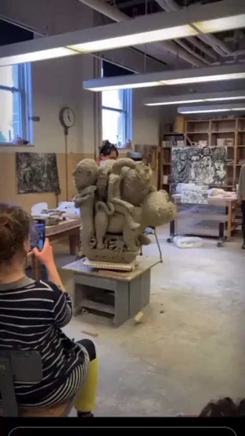 Nice ceramic isn't it ? (Credit to : sunkooyuhceramics on ig)