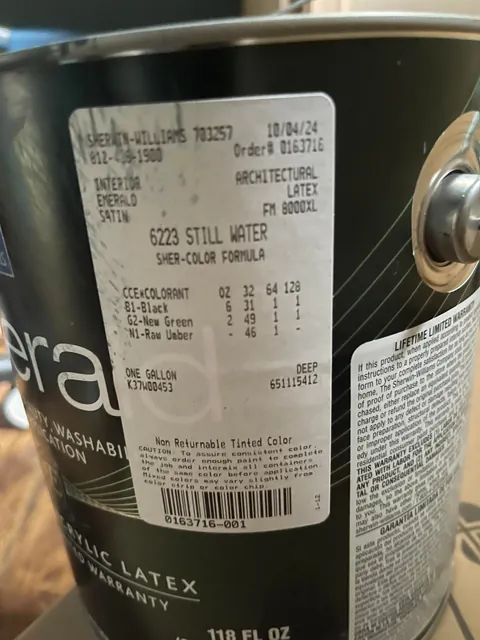 My amazing husband built me these built in bookcases with a desk for Christmas! I’m the dreamer and he’s makes all of my dreams come true! What do you guys think? Will you show him some love?! 